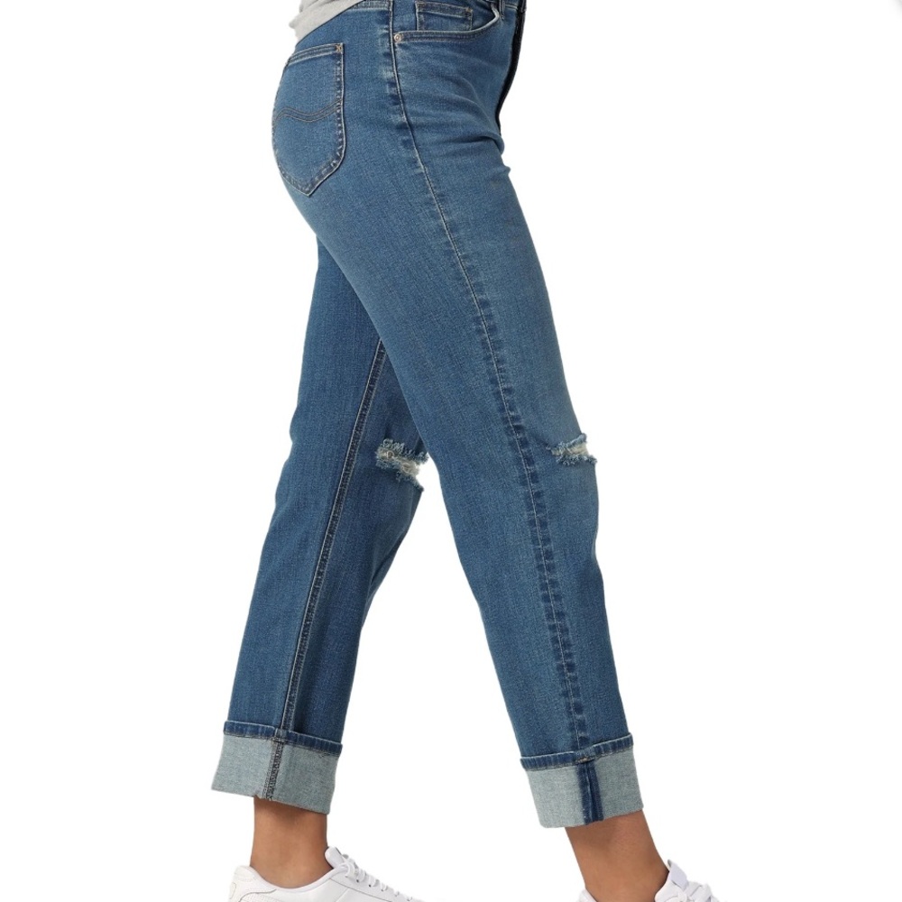 Lee heritage women’s high-rise boyfriend  jeans size 4